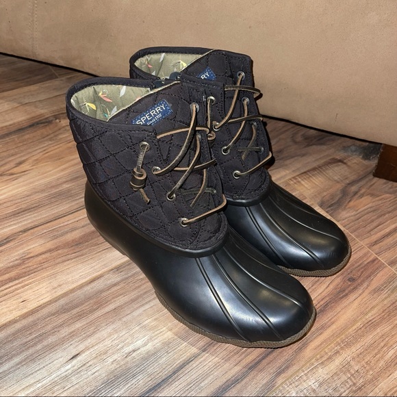 Sperry Shoes - Women’s Sperry Duck Boots size 9.5